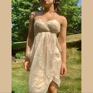 beautiful vintage strapless dress.